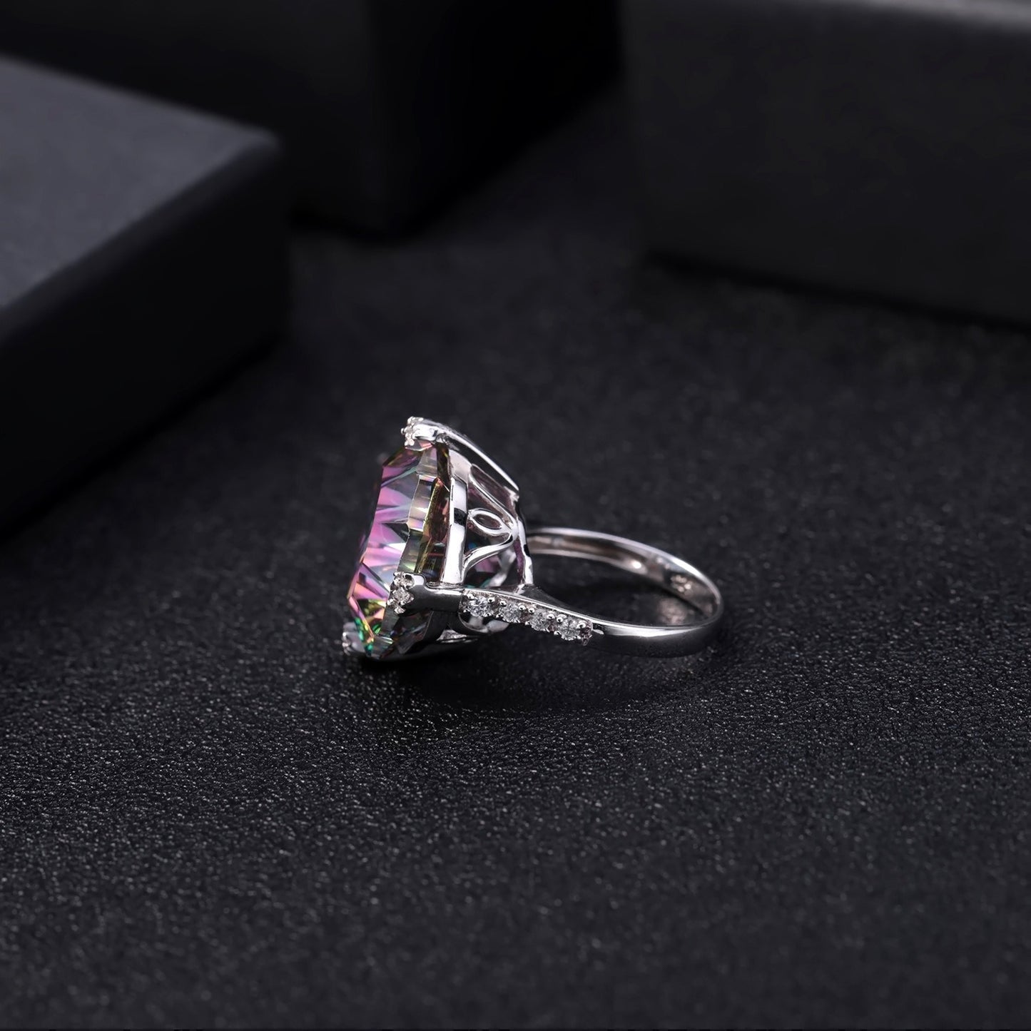 925 Sterling Silver Ring with 24.21 Carat Mystic Quartz - Geometric Design, Prong Setting, Colorful Brilliance - Statement Jewelry