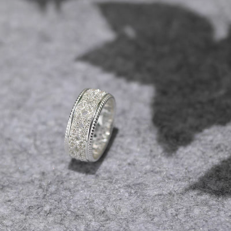 Weaving Light Ring – Sterling Silver Lace-Inspired Hollow Geometric Vintage Ring