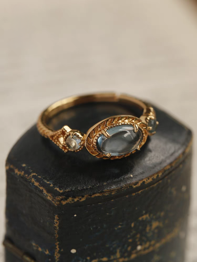 Every Sea is an Island: Vintage Blue Topaz Open Ring in Gold-Plated 925 Silver