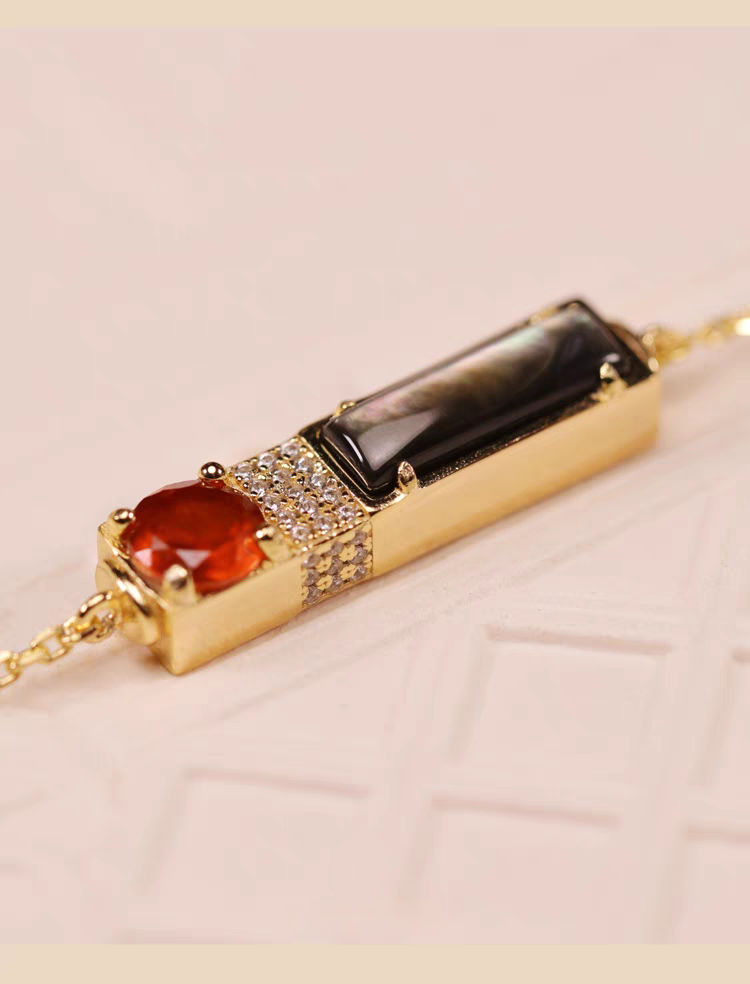 Twilight at Sunset Bracelet - Sterling Silver Garnet & Black Shell Rectangular Pendant Bracelet