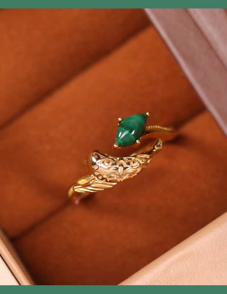 Emerald Messenger Ring – Freedom & Renewal in Gold-Plated Silver with Malachite