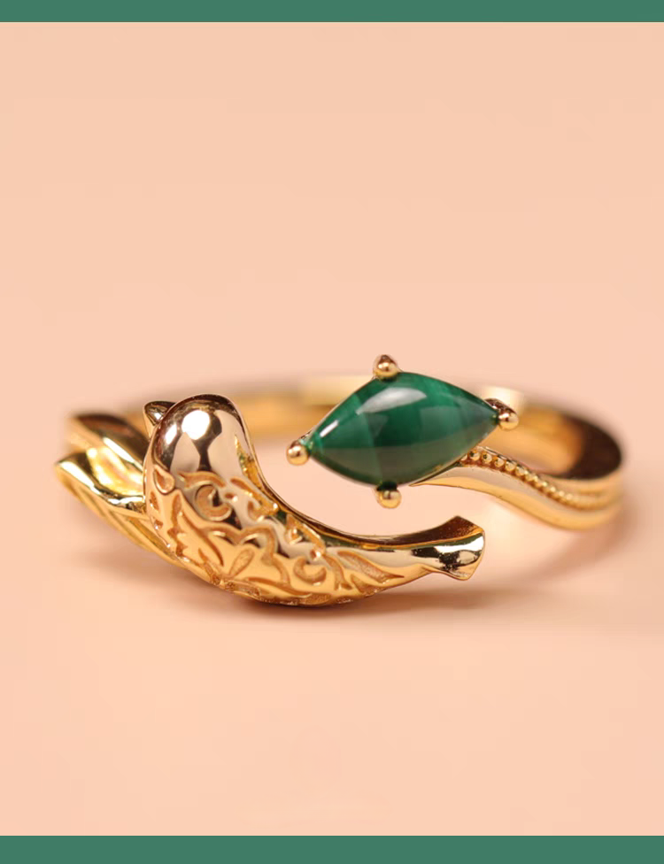 Emerald Messenger Ring – Freedom & Renewal in Gold-Plated Silver with Malachite