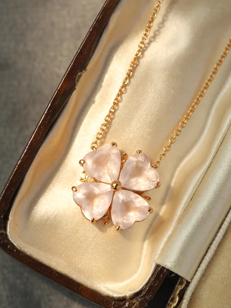 Sakura Bloom Necklace – Pink Heart Crystal & Gold-Plated Silver Cherry Blossom Pendant