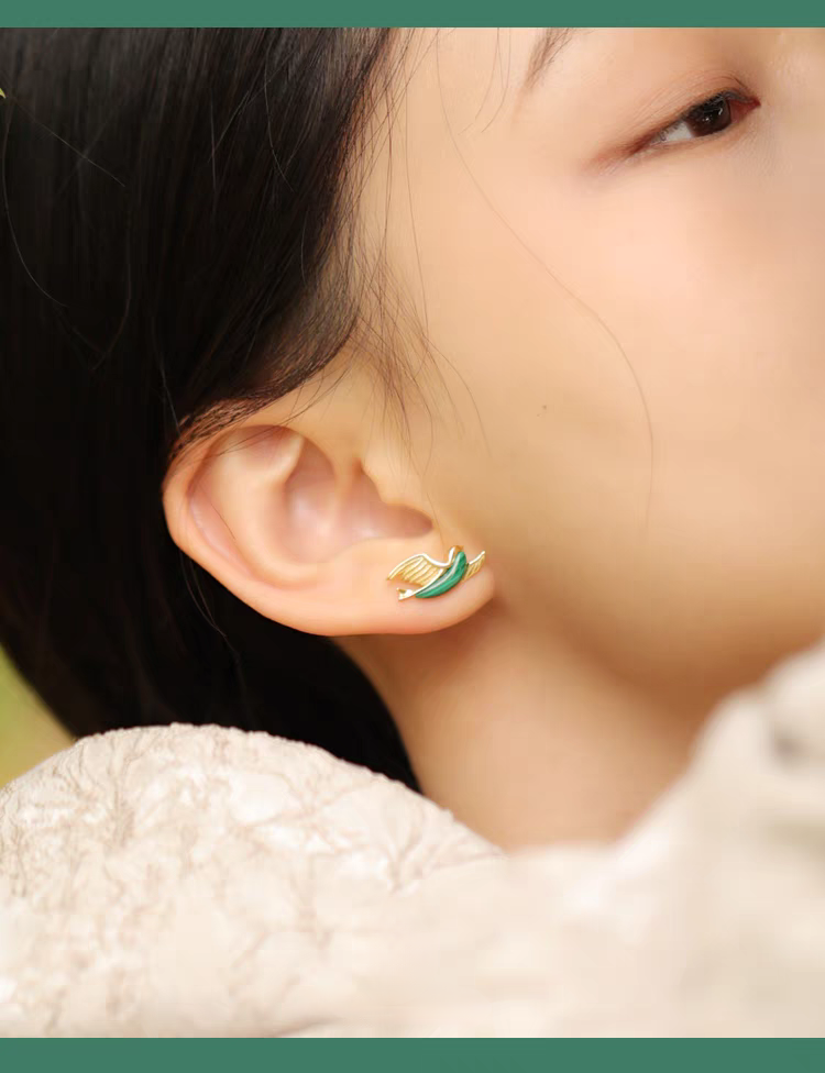 Emerald Bird: Malachite & Sterling Silver Stud Earrings - Elegant, Retro-Style Luxury Jewelry Gift